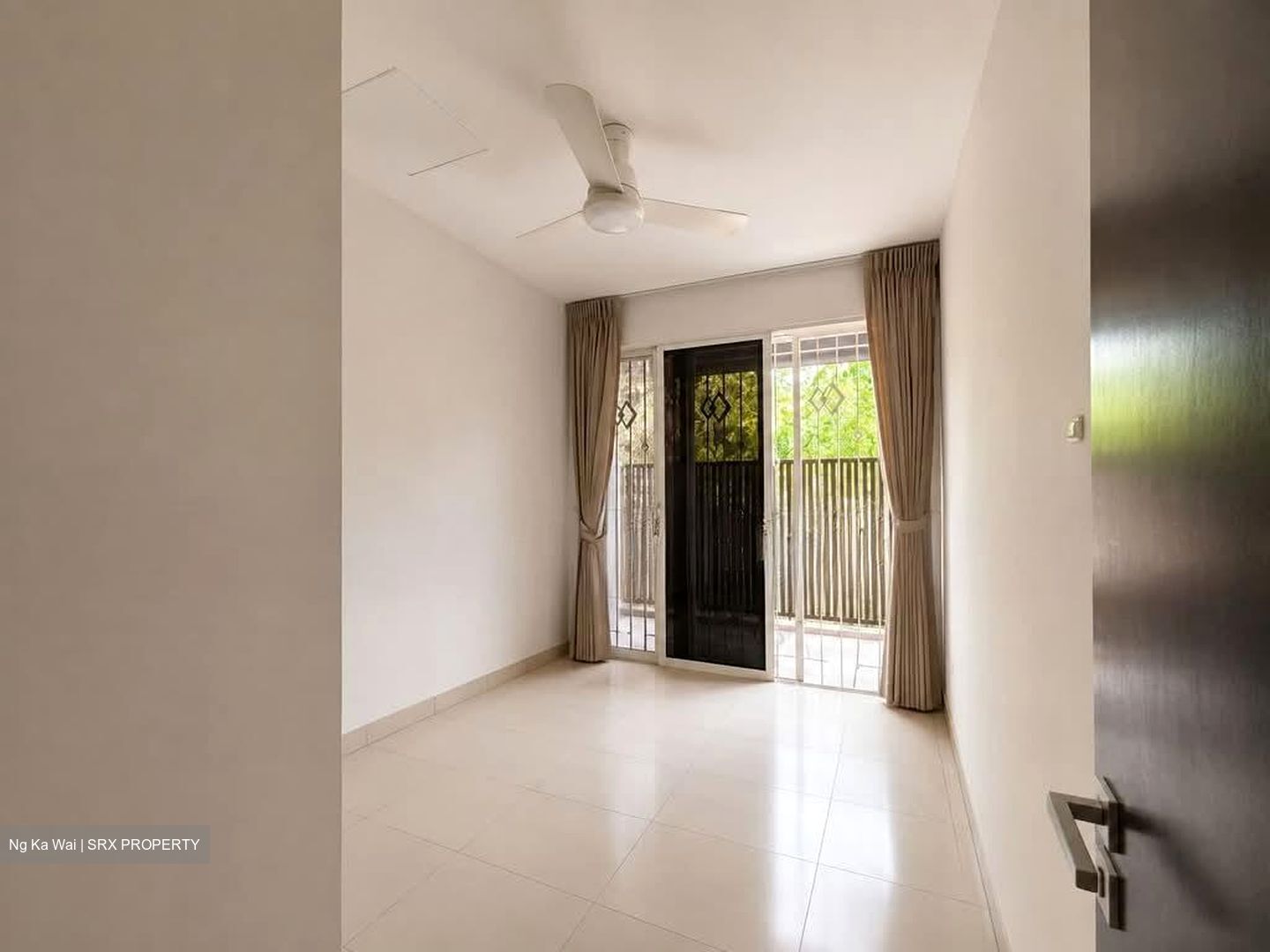 Luxus Hills (ph 7) (D28), Terrace #598200371